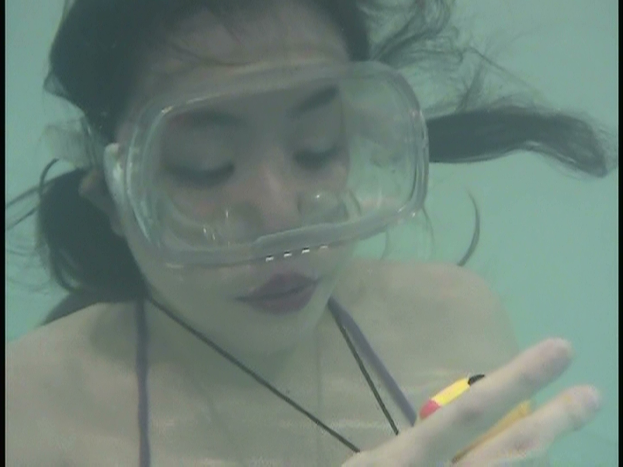 UnderWater BreathHolding by Yumi & Lisa No4