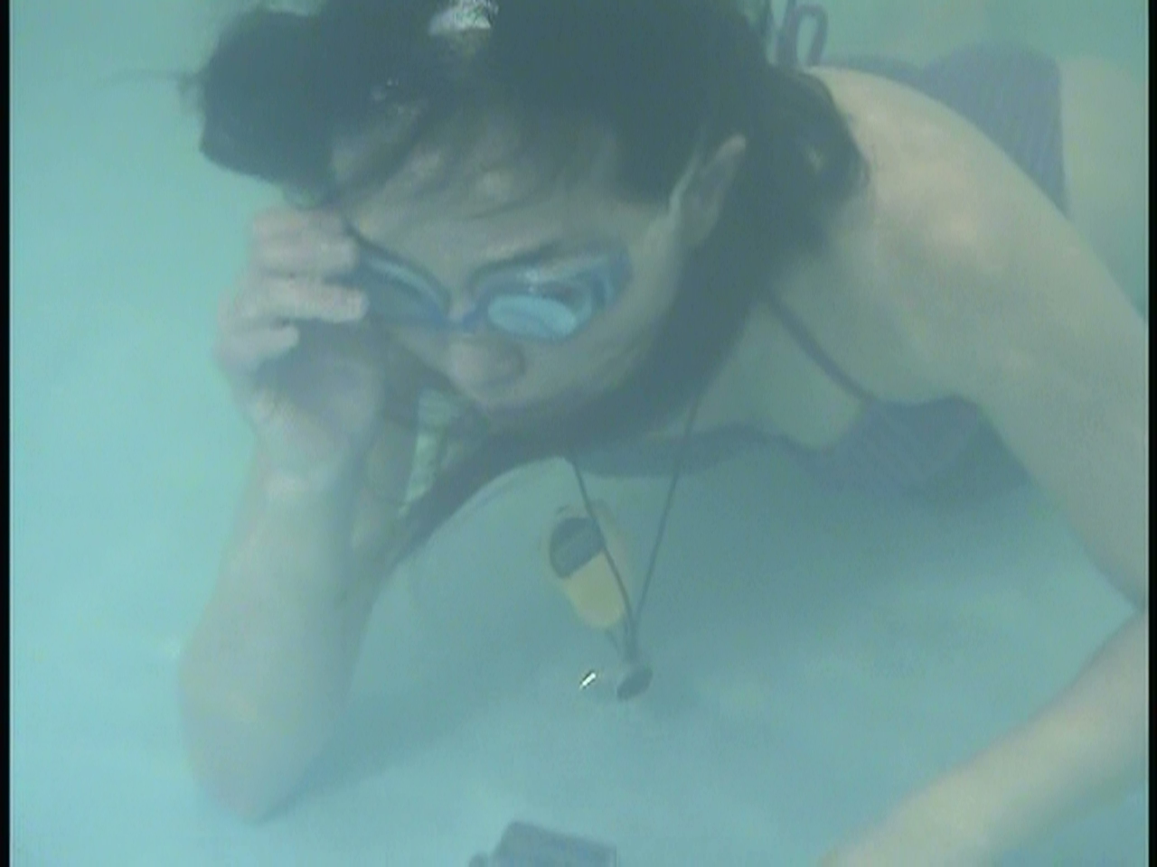 UnderWater BreathHolding by Yumi & Lisa No4