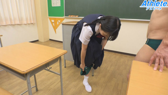 競パンをイカせる競泳少女。宮沢ゆかり