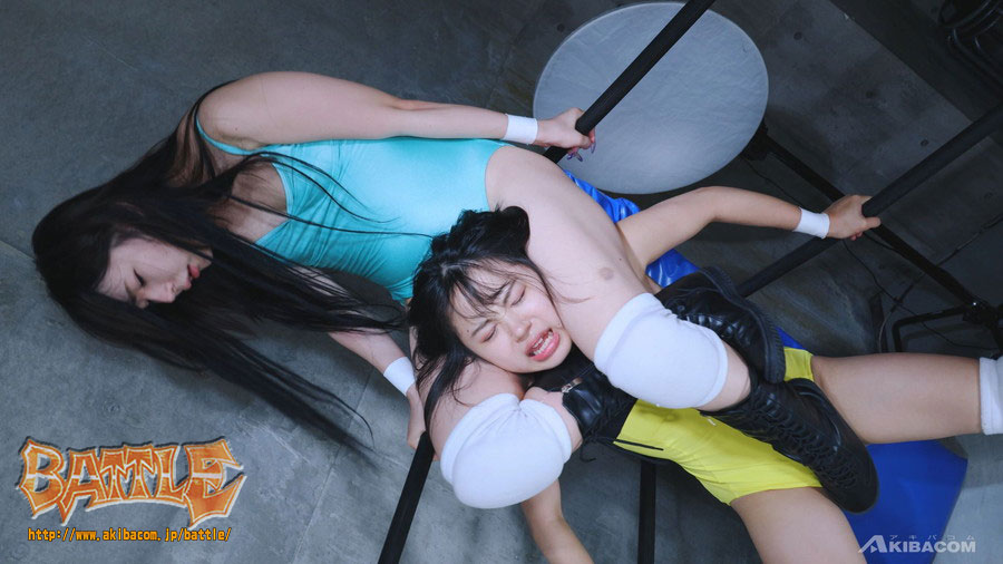 WOMAN'S PROWRESTLING FETISH 22