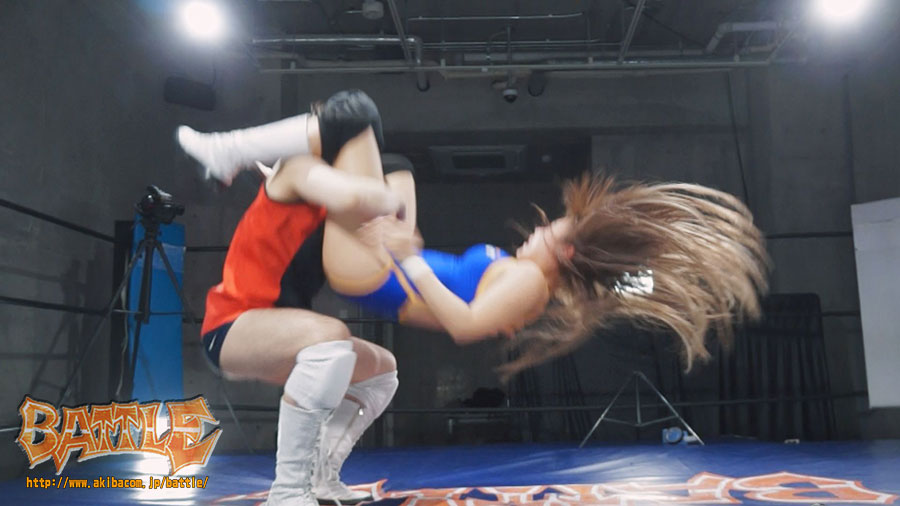 彼女とプライベートでプロレス 03