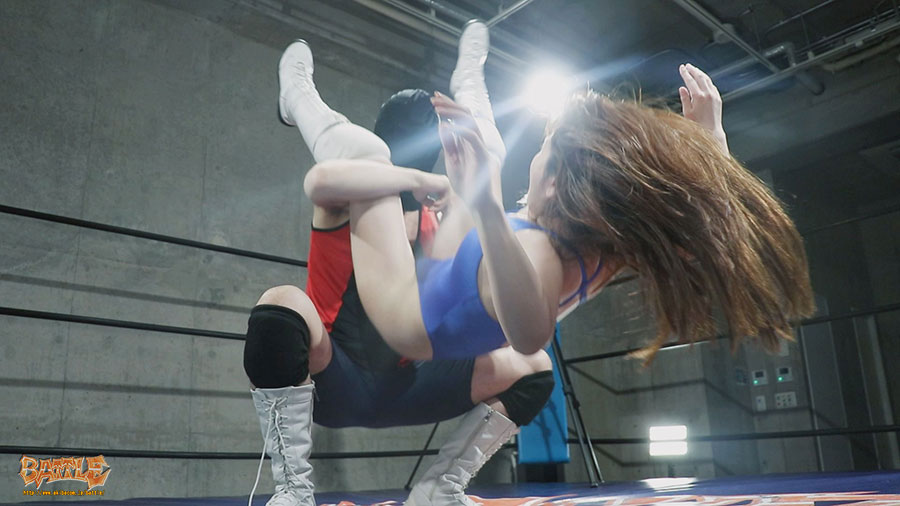 彼女とプライベートでプロレス 04