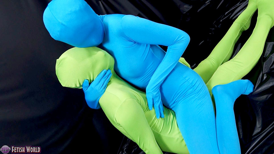 ZENTAI LOVERS LESBIAN 01